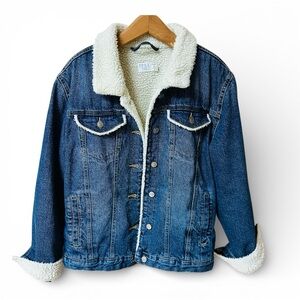 Time and Tru Women’s Denim Sherpa Lined Jean Jacket